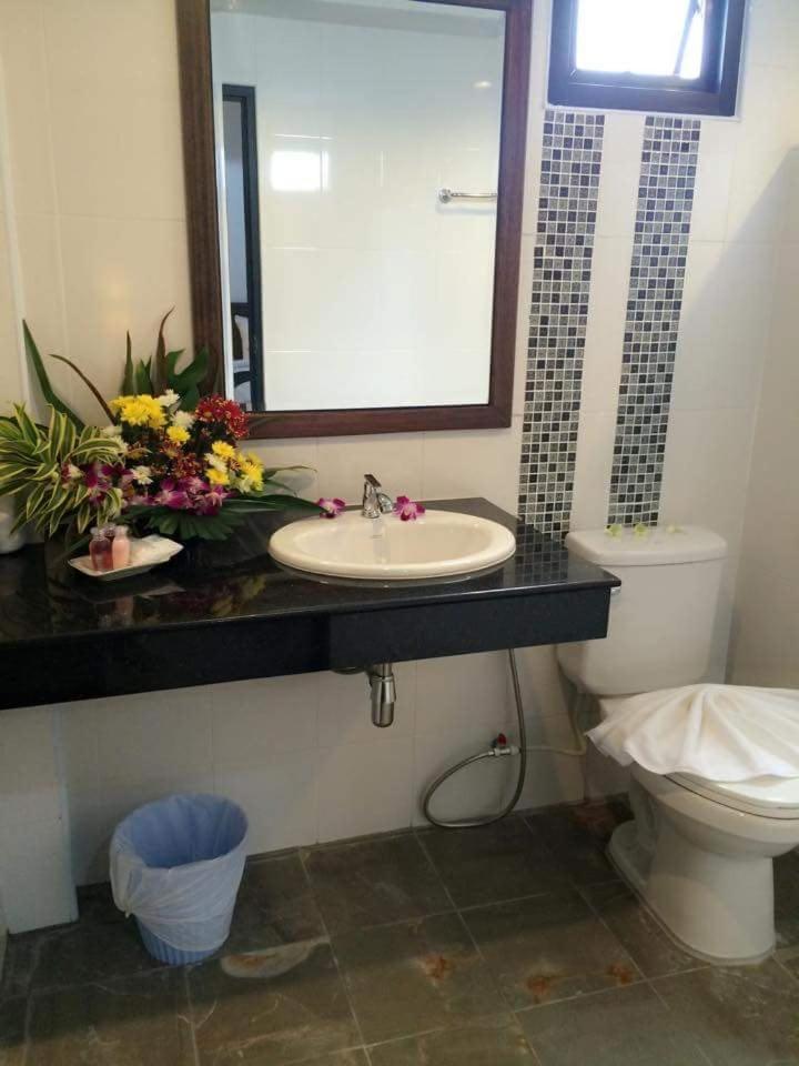 The Seashore Kamala Service Apartment Luaran gambar